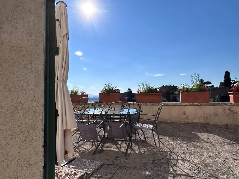시나룬가 La Terrazza Di Ciro Pinsuti 아파트 0*,  이탈리아